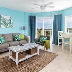 Boho Chic Ocean Pointe 3214 King & Queen