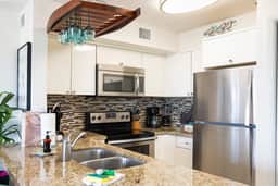 Flamingo Flats Ocean Pointe 5306 2BR/2BA - Image 5