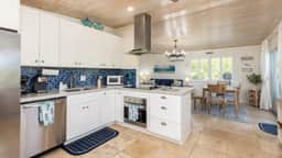 Pennekamp Hideaway | Water View, Kayaks & Pool Table - Image 5