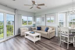 Ocean View Corner Penthouse Ocean Pointe 5416 - Image 2