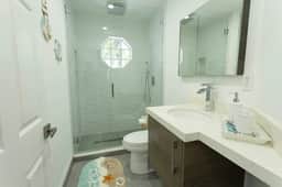 Tropical Paradise | Boat Parking | Pet Friendly - Image 5