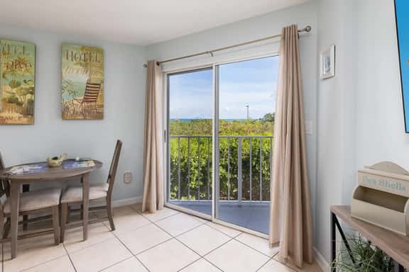 Reel Key Largo Escape Ocean Pointe 5209 - Image 1