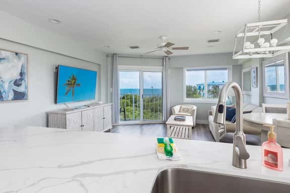 Ocean View Corner Penthouse Ocean Pointe 5416 - Image 1