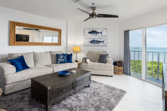 Captains Quarters Ocean Pointe 4405 - Image 1