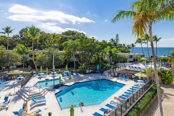 Key Largo Bayfront Pool, Sunroom & Stunning Views! - Image 1