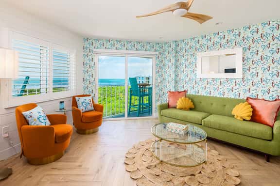 Retro Reef House 5406 Designer Marina View - Image 1