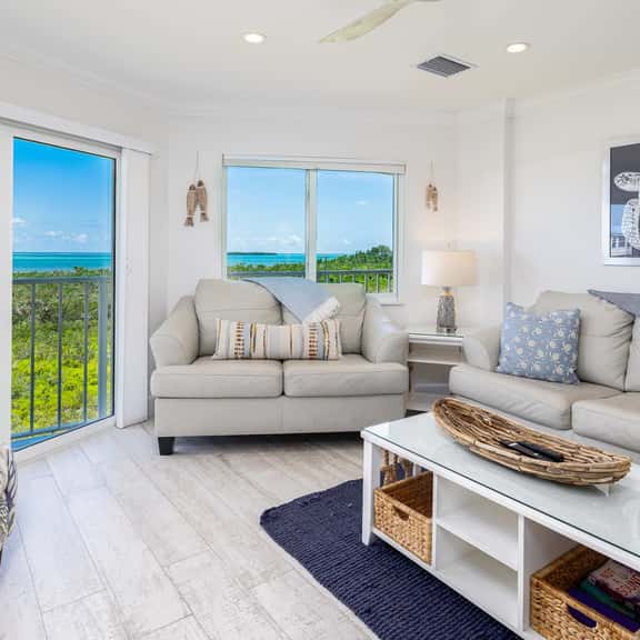Sunrise Oasis - Top Floor 2 BR 2 BA Condo  2411 - Image 1