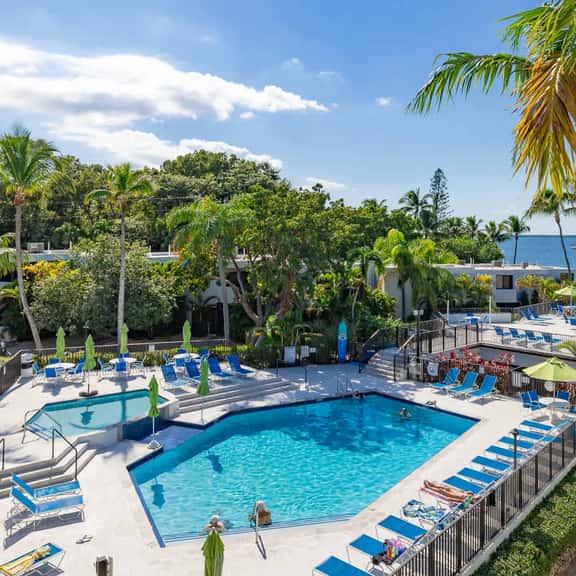 Key Largo Bayfront Pool, Sunroom & Stunning Views! - Image 1