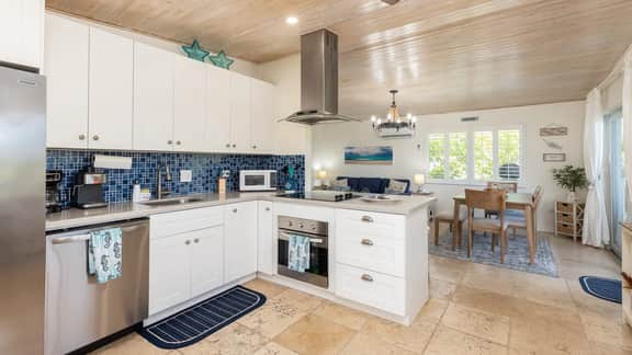 Pennekamp Hideaway | Water View, Kayaks & Pool Table - Image 5