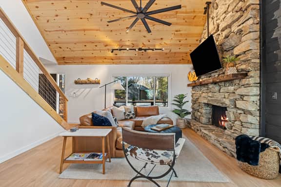 Biltmore Ridgetop A-Frame Cabin | Hot Tub | Sauna - Image 5