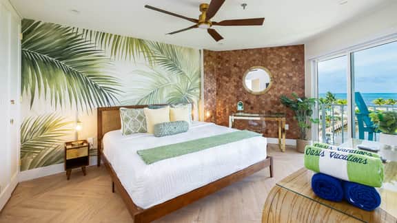 Retro Reef House 5406 Designer Marina View - Image 4