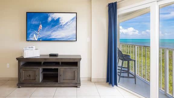 Coastal Joy 3412 Ocean Pointe King & Queen - Image 5